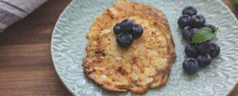 Gezonde pannenkoekjes met bessen